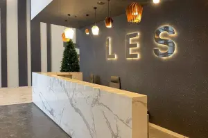 «Комплекс апартаментов LES (Лес)»